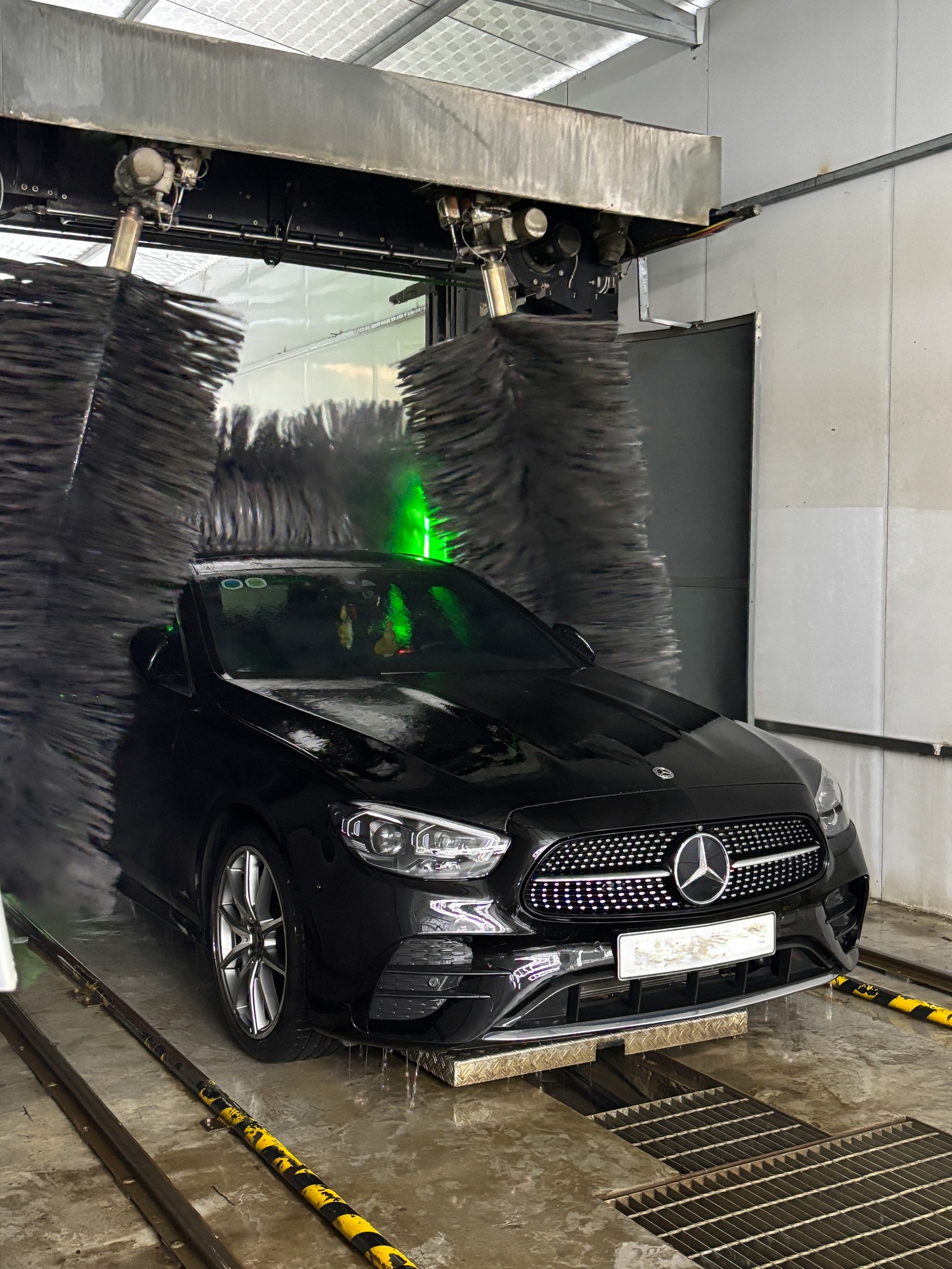 Rửa xe tự động